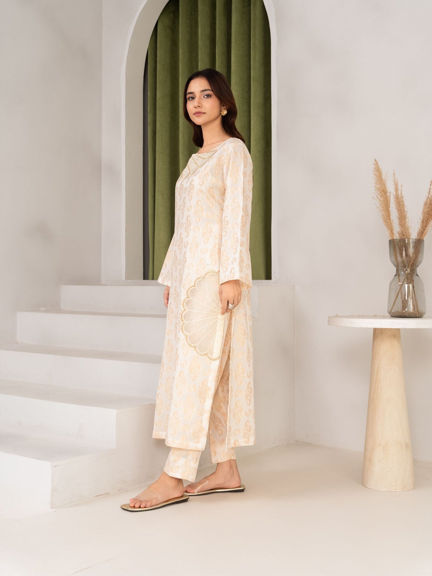 Gulnaaz - White