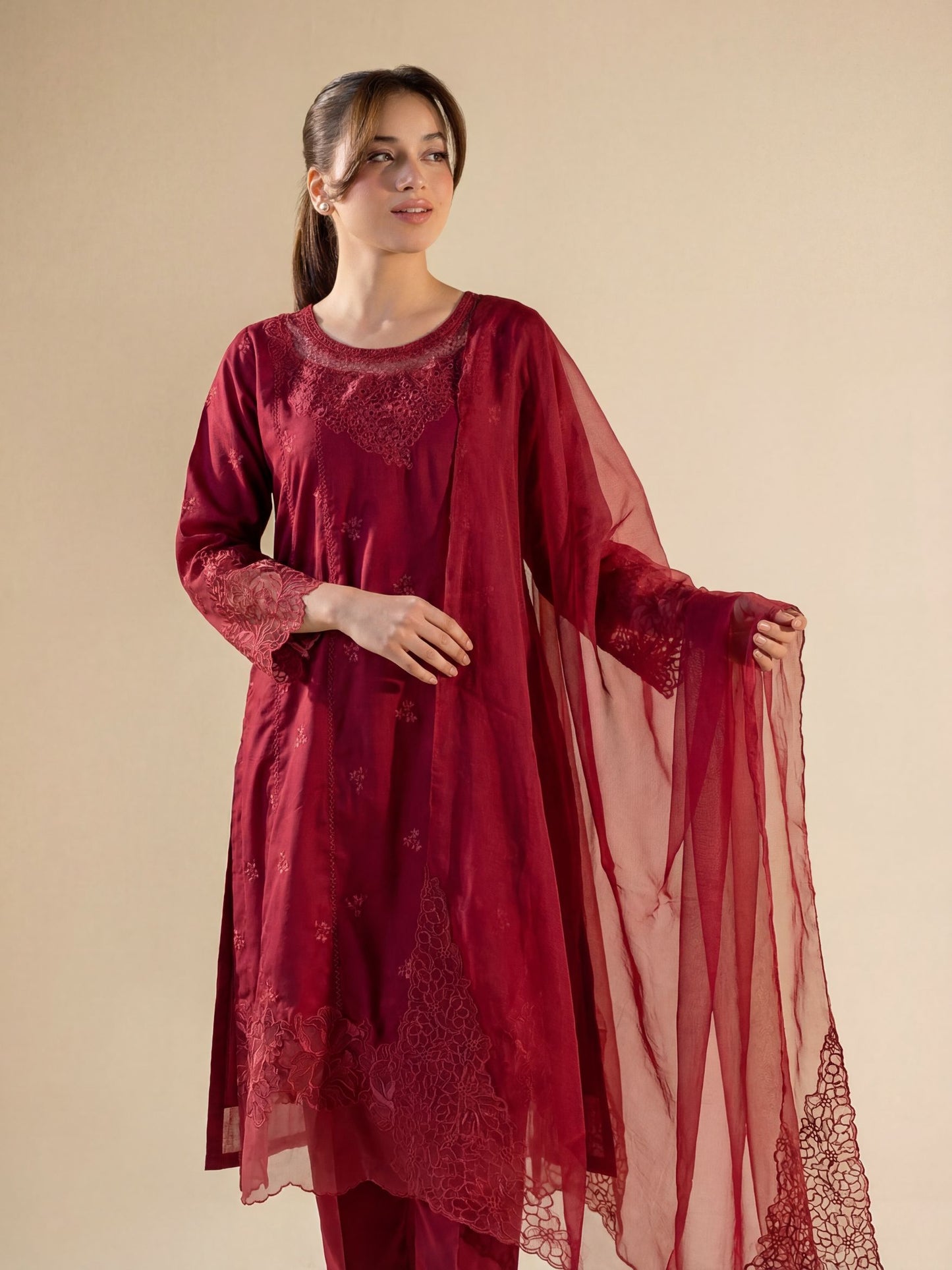 Namar - Maroon