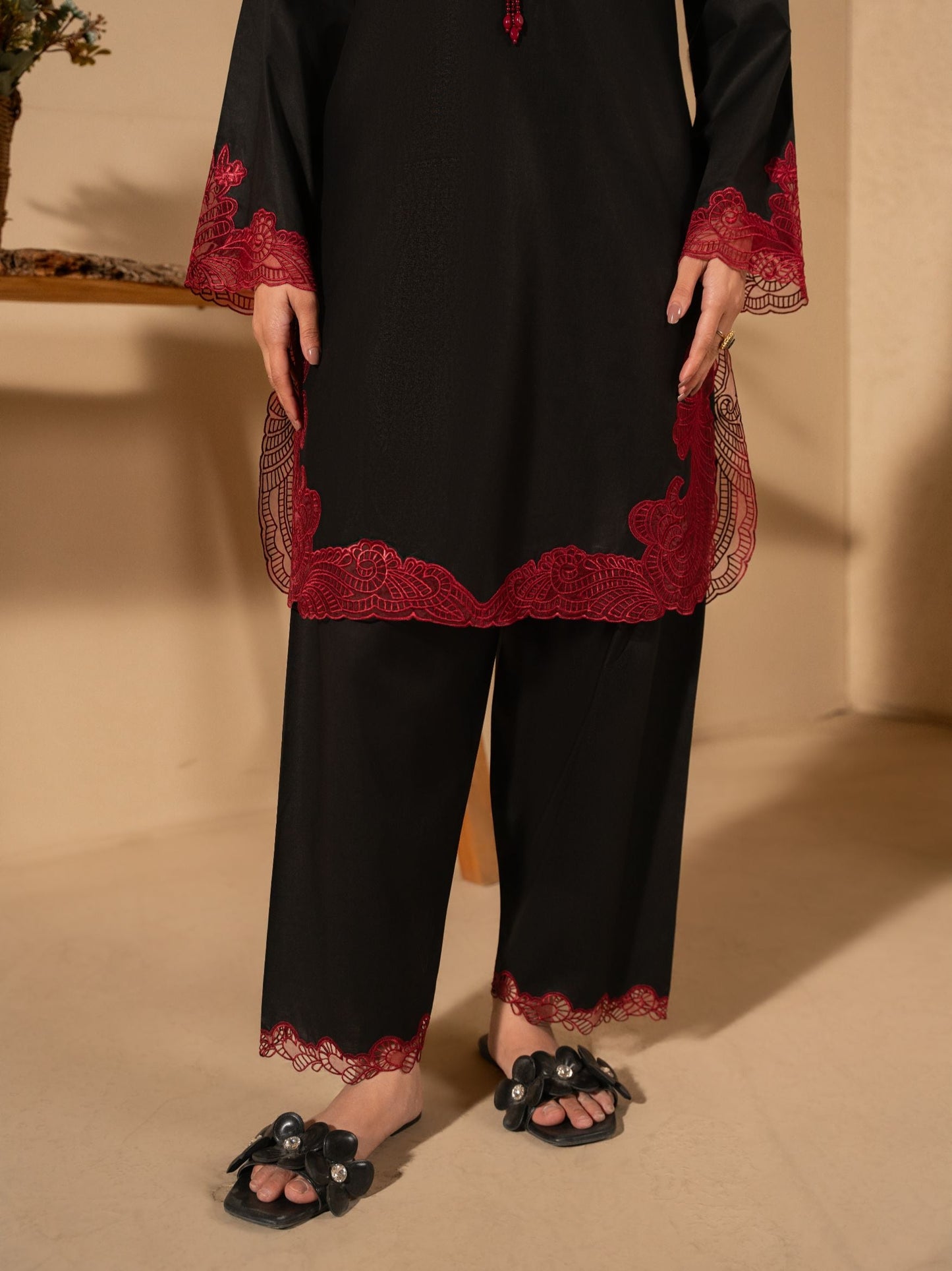 Shaahnoor Premium Women’s Kurta Set – Embroidered 2 Piece Outfit