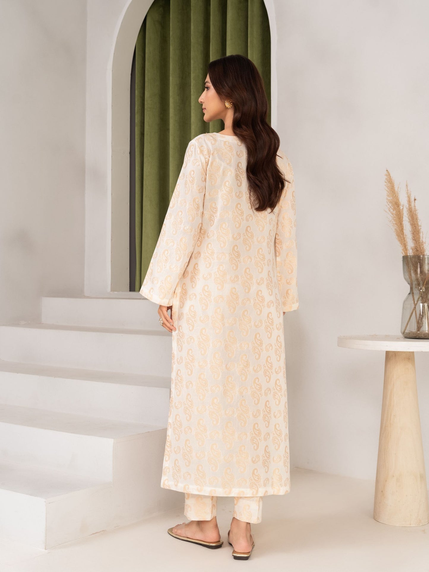 Gulnaaz - White