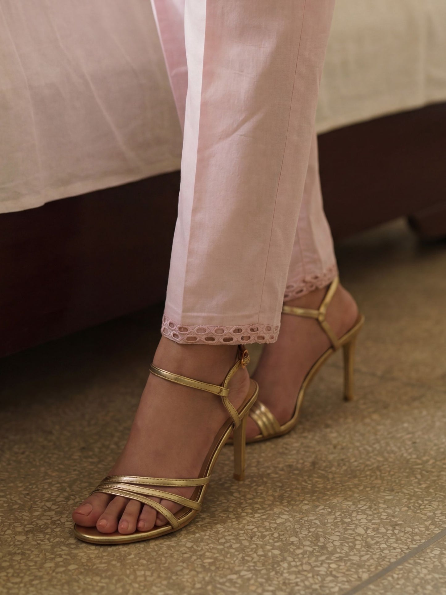 Saamiya Pink