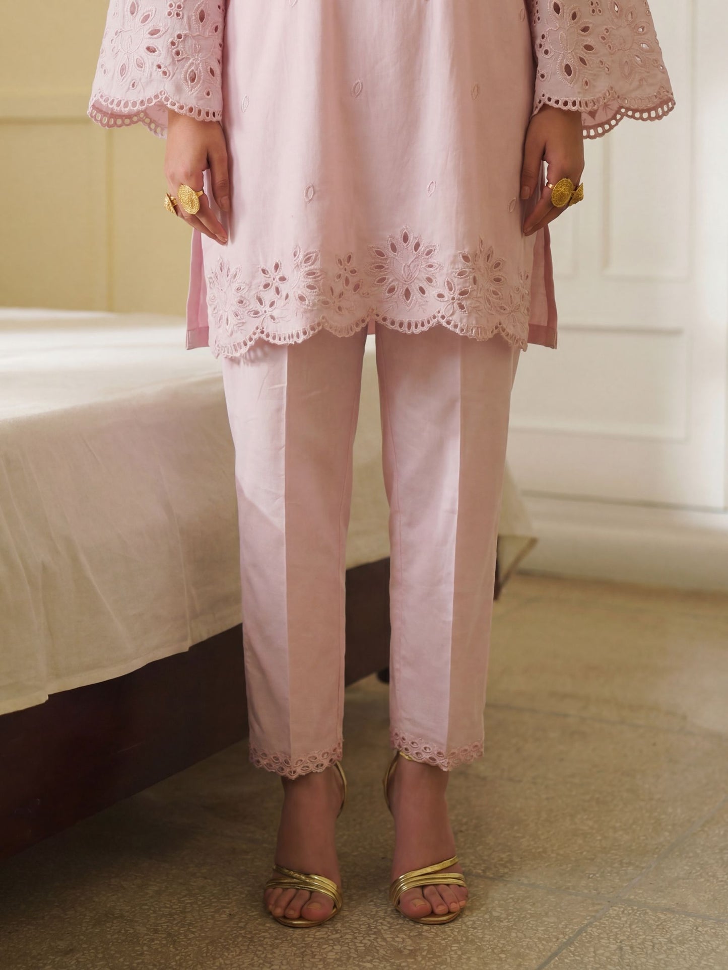 Saamiya Pink